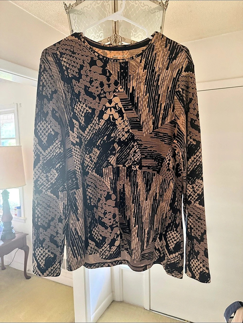 Westbound Abstract Long Sleeve Top in Black & Brown
